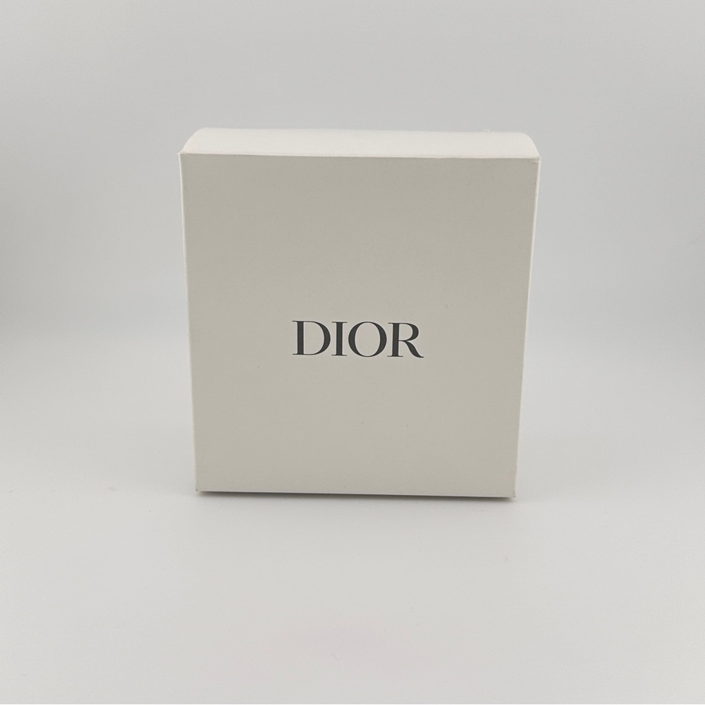 🆕 DIOR Limited Edition Shimmering Red Round Jewelry Case Authentic & NIB - Picture 7 of 8
